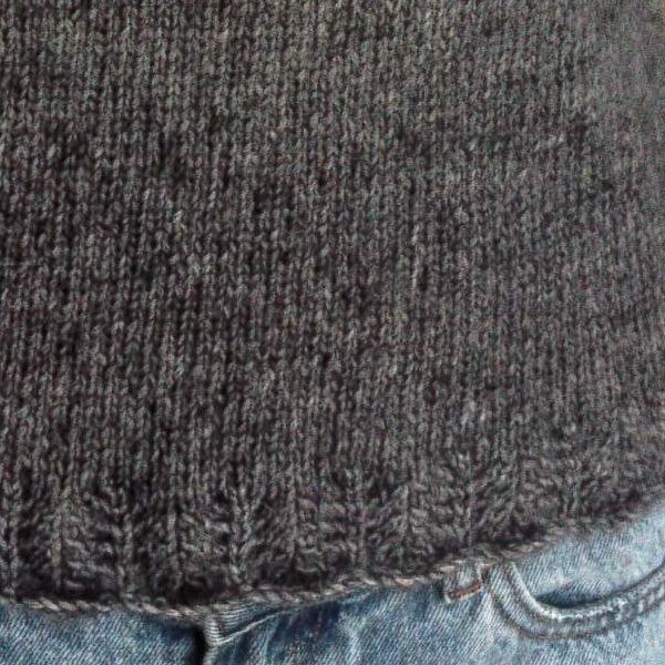 Easy Fit Round Neck Vest with Lace Hem