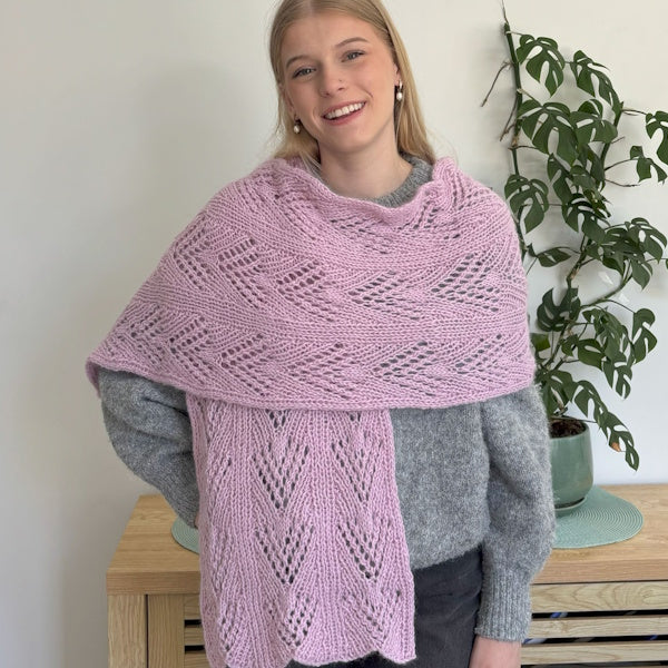 Rib and Lace Zig Zag Wrap